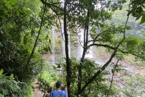 Manuel Antonio : Visite de la cascade de Nauyaca et de la ville balnéaireManuel Antoni : visite de la cascade de Nauyaca et de la ville balnéaire
