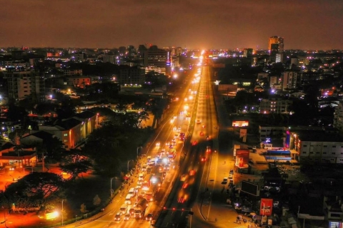 5horas de Vida Nocturna en Accra, y Excursión de Día Completo por la Ciudad