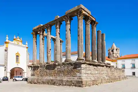 Tour privato di un giorno intero a Évora con visita alle cantine da Lisbona
