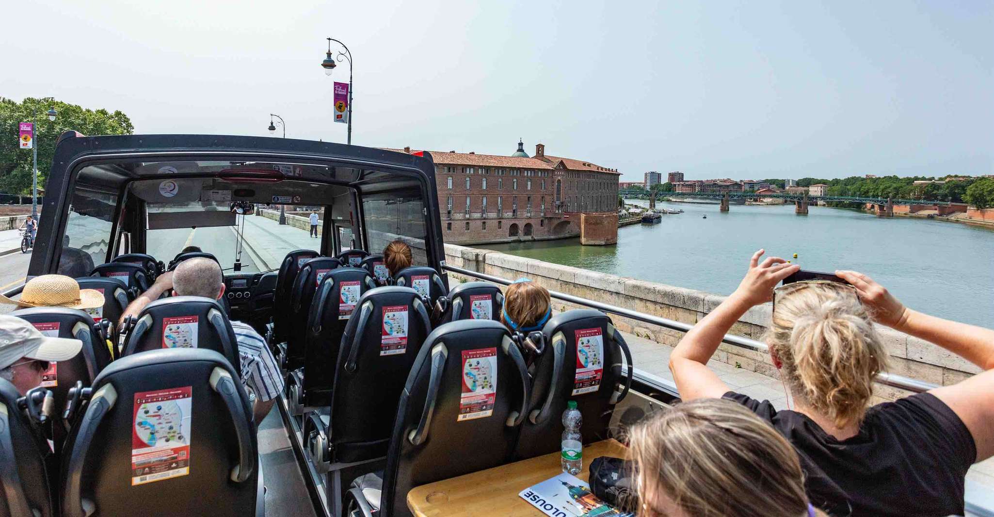 Toulouse, Sightseeing Tour by Open-Top Minibus - Housity