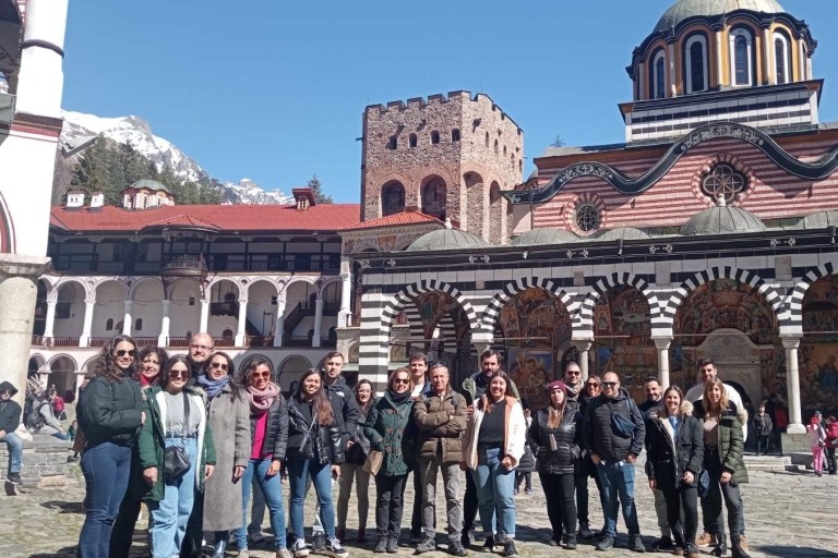 Desde Sofía: traslado en autobús al monasterio de Rila y la iglesia de BoyanaTour guiado en ingles