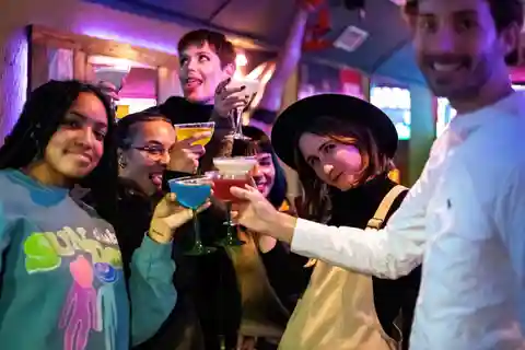 Soho After Dark: London Pub Crawl & Walking Tour