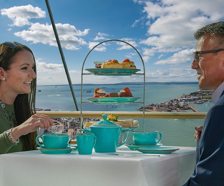 Portsmouth: High Tea tra le nuvole alla Spinnaker Tower