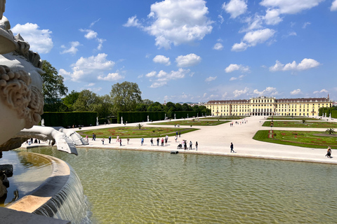 Wien: Schönbrunn slott och trädgårdar guidad turRundresa i Tyskland