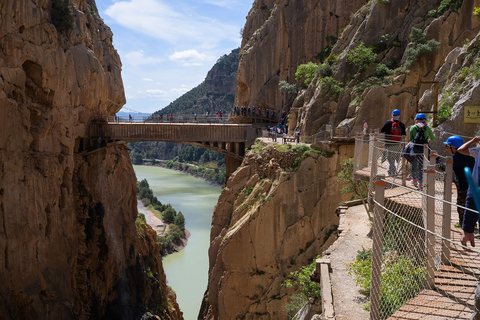 Caminito del Rey: Guided Tour with 1 Water and Shuttle Bus Caminito del Rey: Guided Tour with 1 Drink and Shuttle Bus