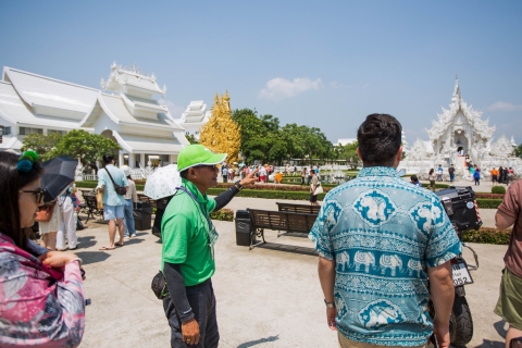 Depuis Chiang Mai : temples de Chiang Rai en petit groupeVisite privée des temples de Chiang Rai