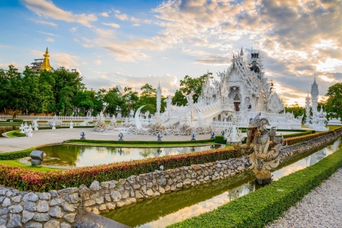 Depuis Chiang Mai : temples de Chiang Rai en petit groupeVisite en petit groupe avec prise en charge à l'hôtel