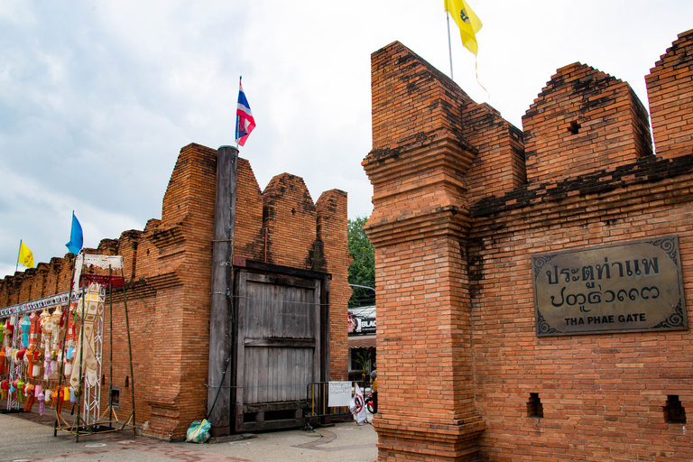 Chiang Mai: Personalize seu próprio passeio pela cidade de Chiang MaiTour privado com guia de língua alemã - dia inteiro