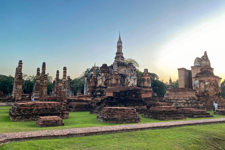 Desde Chiang Mai: Personaliza tu propia excursión por el patrimonio de SukhothaiRecorrido privado con guía de habla inglesa