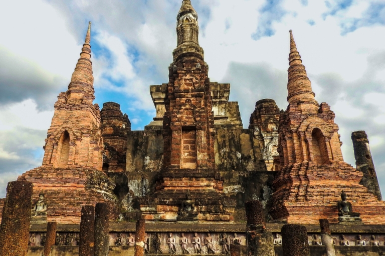 Au départ de Chiang Mai : Personnalisez votre propre circuit du patrimoine de SukhothaiVisite privée avec guide touristique parlant anglais