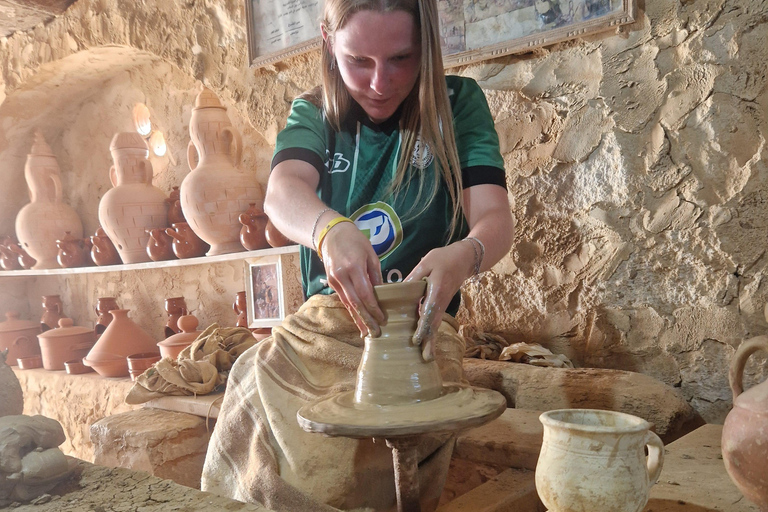 Cultural immersion in Djerba—introduction to pottery, museum, Berber sunset Cultural immersion in Djerba – introduction to pottery, museum, Berber sunset