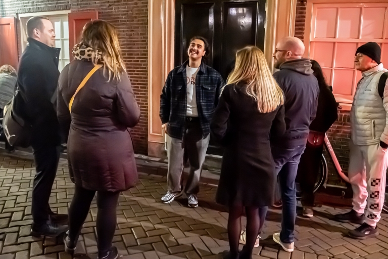 Amsterdam: Ekskluzywna nocna wycieczka po dzielnicy czerwonych latarni