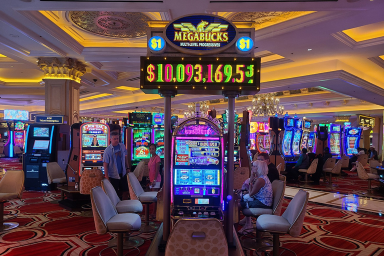 Explora lugares de interés: tour a pie por el Strip de Las Vegas.Explora lugares imprescindibles: tour a pie por el Strip de Las Vegas