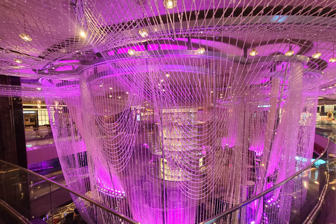 Explora lugares de interés: tour a pie por el Strip de Las Vegas.Explora lugares imprescindibles: tour a pie por el Strip de Las Vegas