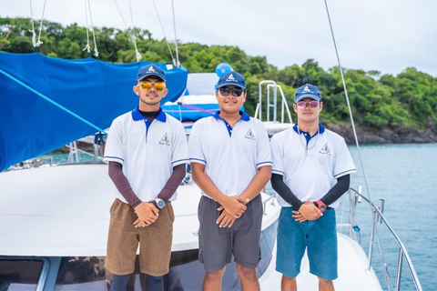 Privat katamaranbåt till Phi Phi IslandKatamaran till ön Phi Phi