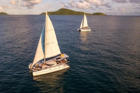 Alquiler de Catamaranes PrivadosCatamarán de la isla Phi Phi