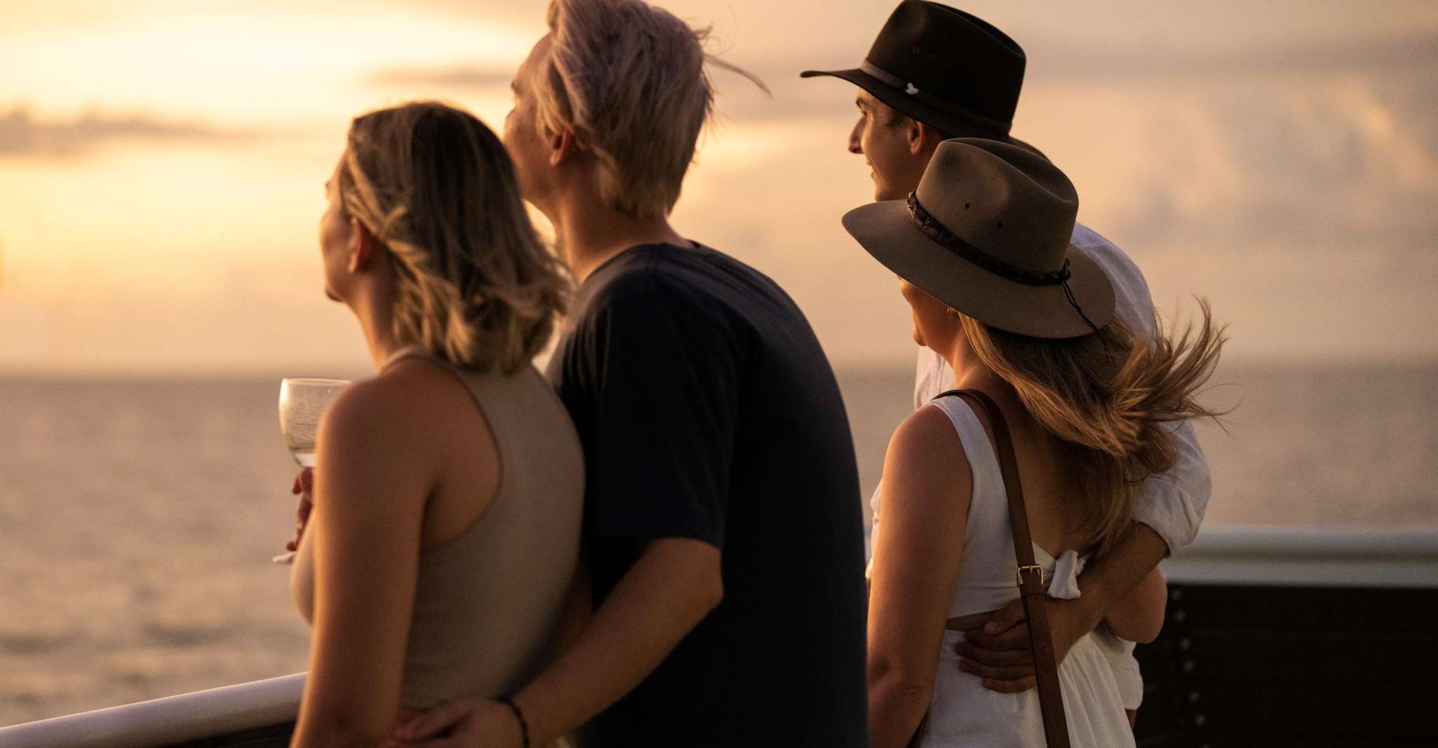 Darwin, Darwin Harbor Sunset Cruise mit Buffet Dinner - Hizvo