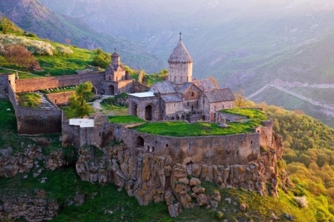 En privado: Noravank, Tatev (monasterio, teleférico), KarahunjVisita privada sin guía