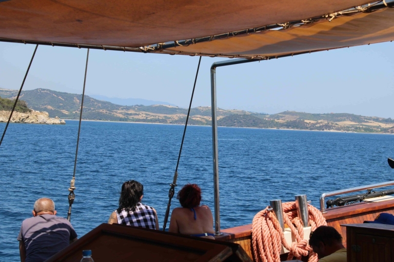 Desde Salónica: Excursión de un día a la Laguna Azul y Ammouliani