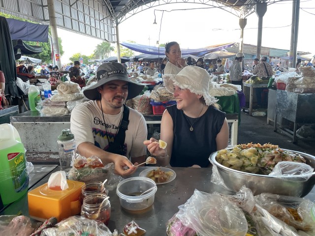 Visit Dong Hoi Sightseeing & Street Food Cycling tour in Laos