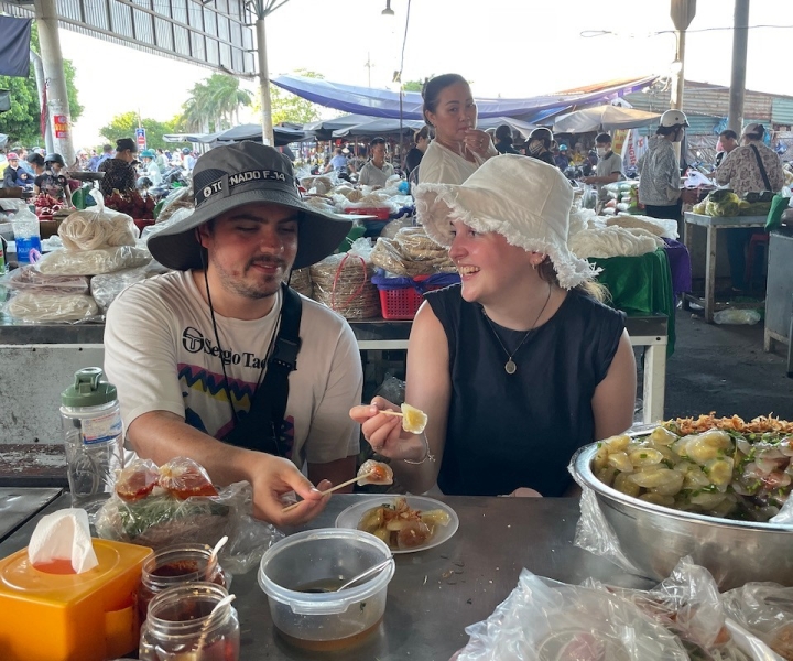 Dong Hoi Sightseeing & Street Food Cycling tour