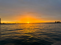Doha, viaje en barco al atardecer con bebidas - Hizvo