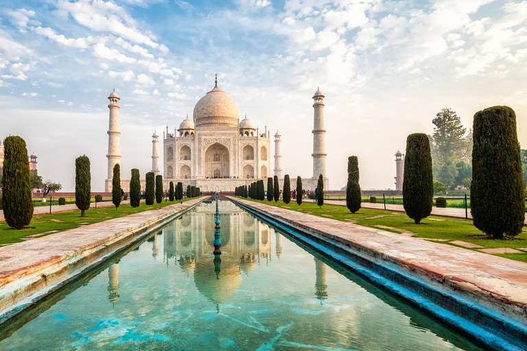 Excursión de un día por Agra con amanecer y atardecer en el Taj MahalExcursión en coche con conductor