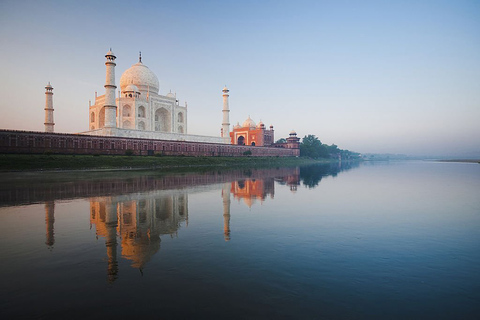 Visita privada al Taj Mahal desde Delhi en coche - Todo incluidoSólo coche A.C.