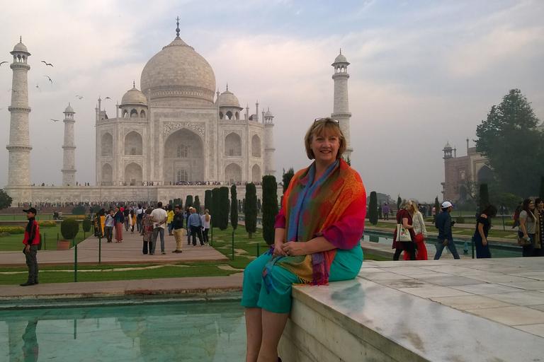 Tour dello stesso giorno dell&#039;incredibile Taj Mahal da Delhi in autoTour con Guida