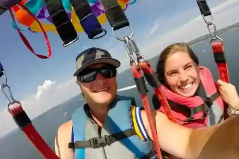 Newport: Parasail-oplevelse i ø-stil