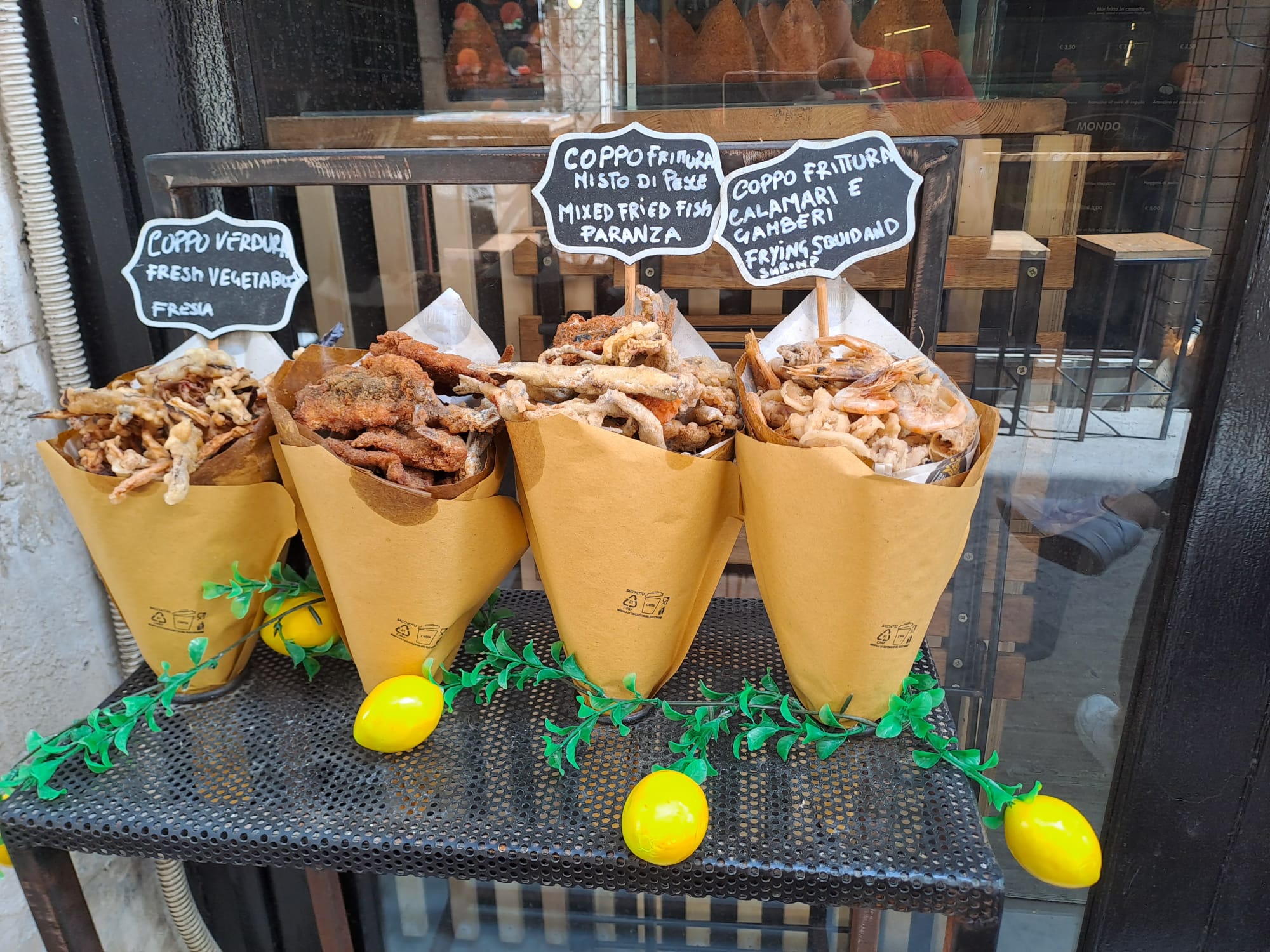 Syrakus: Street Food Rundgang in Ortigia mit Verkostungen