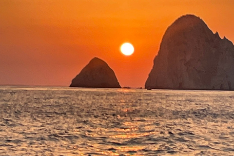 Zakynthos: Private Boat Tour Turtle Island Caves Mizithres