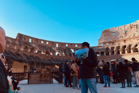 Rome: visite en petit groupe du Colisée au clair de lune de 2,5 heuresVisite en anglais