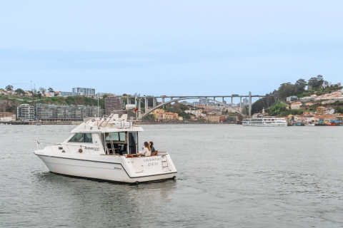 Besuche Porto mit einem Boot und einer einheimischen Crew