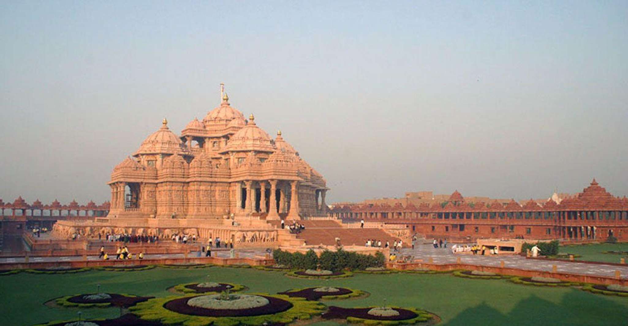 Delhi, Private Car Hire with Driver and Flexible Hours - Hizvo