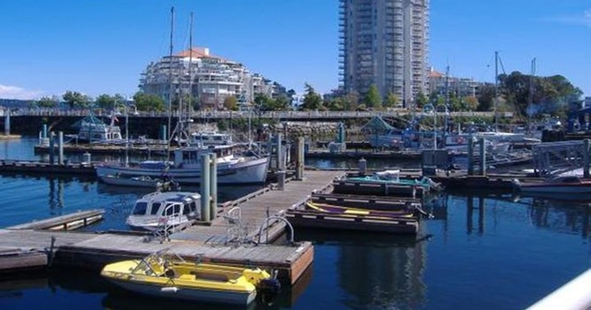 Vancouver to Nanaimo Harbour City Day Tour | GetYourGuide