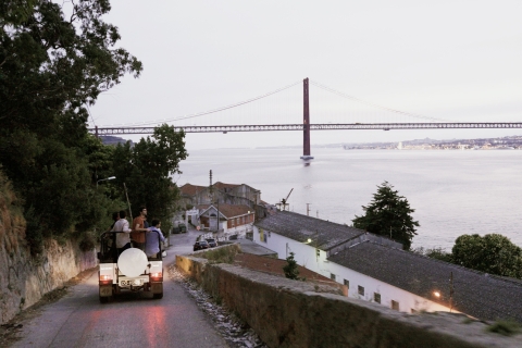 Nocna wycieczka po Lizbonie — menu degustacyjne potraw i napojówNocna wycieczka po Lizbonie — jedzenie i napoje