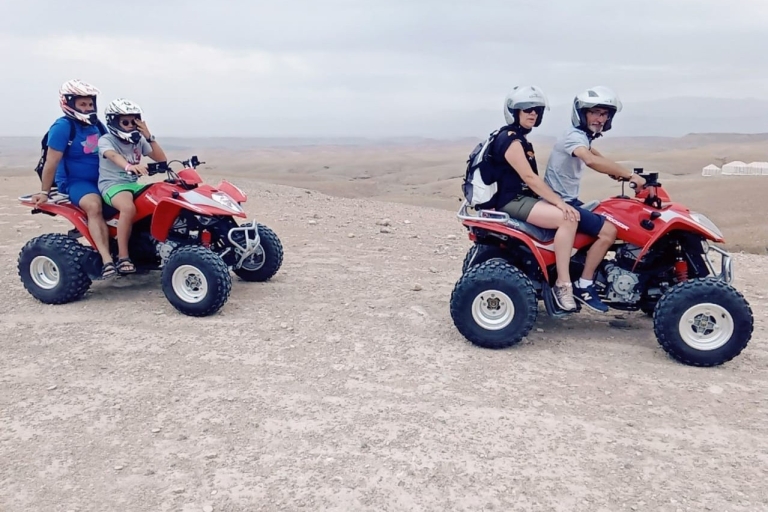 Aventure en quad tout compris et dîner dans le désert d'AgafayAventure en quad tout compris dans le désert rocheux d'Agafay
