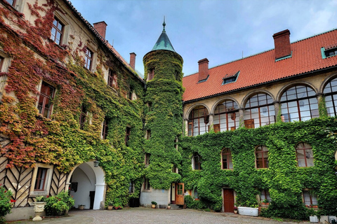 Desde Praga: Excursión de un día a pie, castillo y cervecería en BohemiaDesde Praga: Senderismo, Castillo y Cervecería en el Paraíso de Bohemia