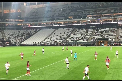 São Paulo: Football Game Ticket with Stadium Tour and Drink Live Football Guided Experience at the São Paulo's Stadium