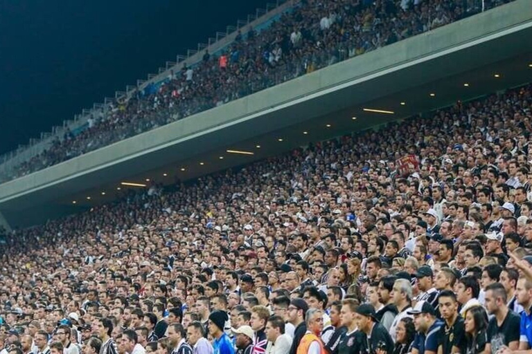 São Paulo: Fußballspiel-Ticket mit Stadiontour und GetränkLive-Fußball mit Führung im Stadion von São Paulo