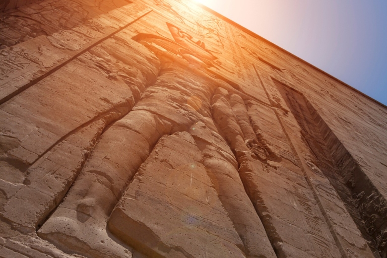Excursión de Luxor a Asuán, Edfu y Kom Ombo. Todas las tasas incluidasExcursión de un día a Asuán desde Luxor Edfu y Kom Ombo Incluidas