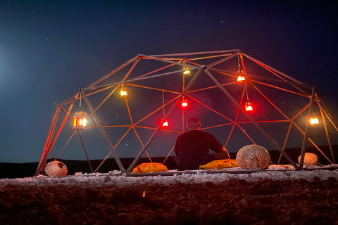 Depuis Marrakech : dîner dans le désert d'Agafay et balade en chameau au coucher du soleil