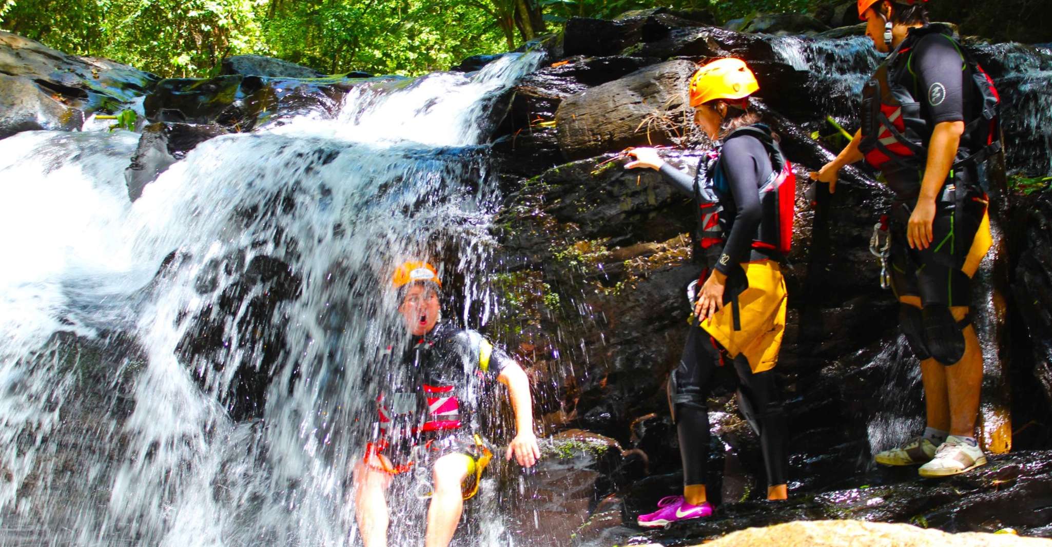 Valle de Bravo, River Expedition - Housity