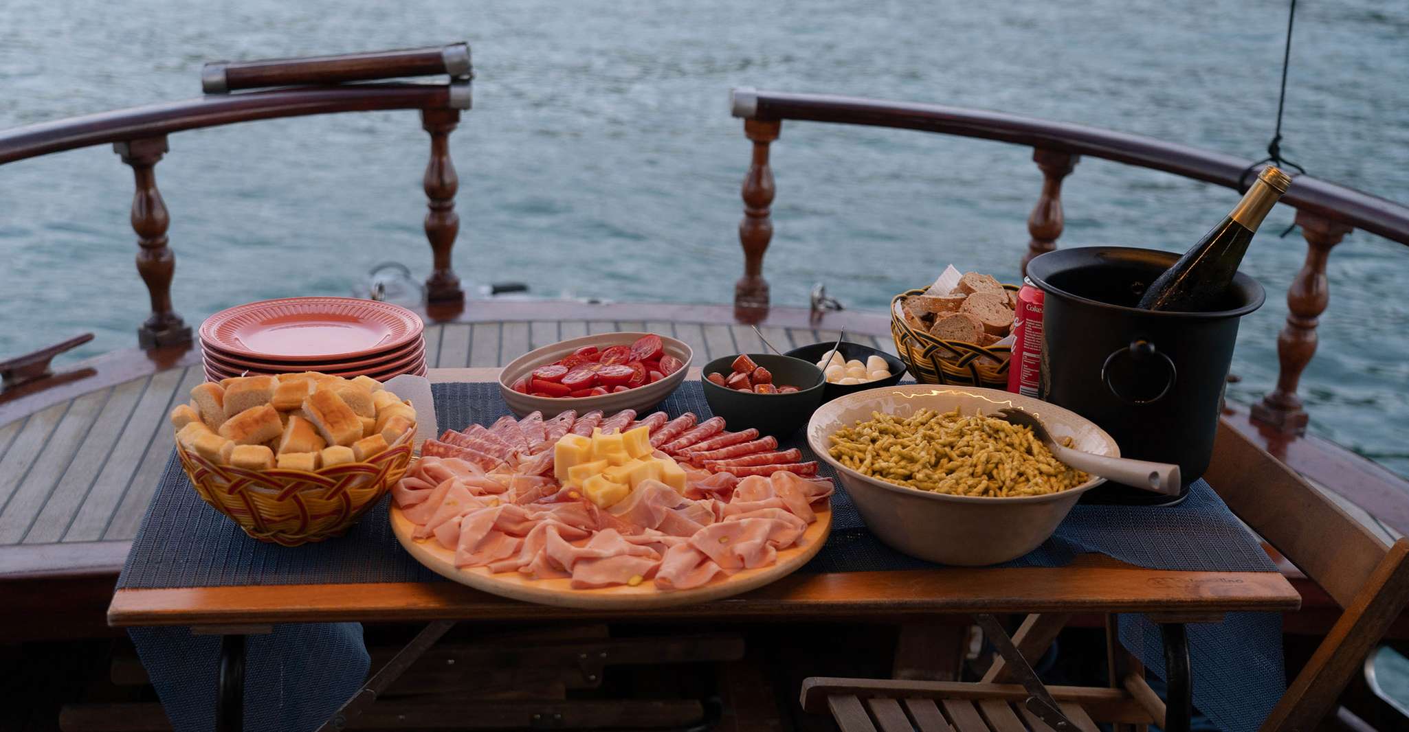 Portovenere, Sunset Cruise with Aperitif and Dinner - Housity