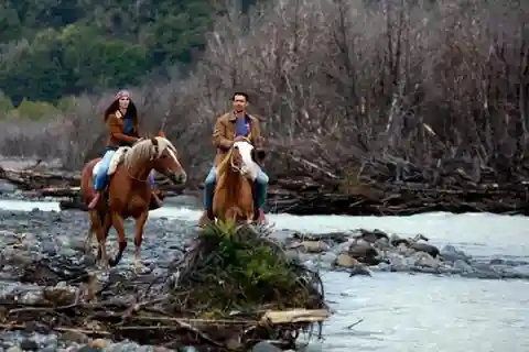 Bariloche: Passeggiata a cavallo guidata nel Lago Gutiérrez con pranzo