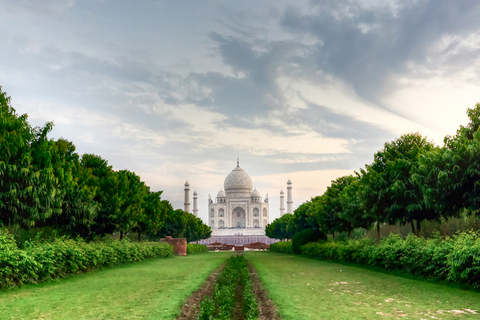 Visite du Taj Mahal en voiture depuis Delhi avec guide touristique