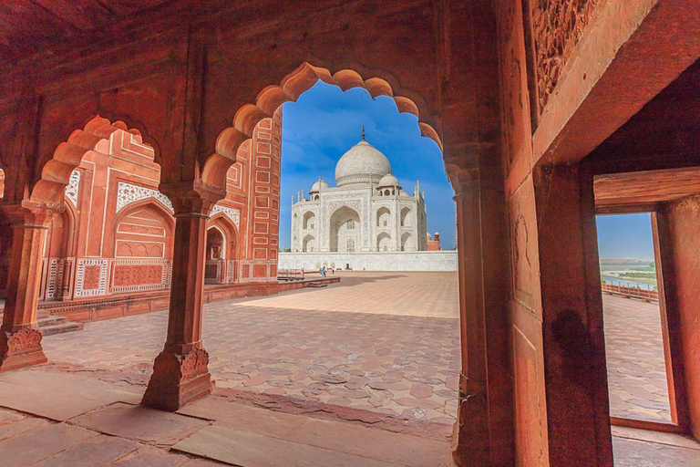 Von Jaipur aus: Private Taj Mahal Tour mit dem Auto - Alles inklusivePrivate Tour ab Jaipur nur mit dem Auto + Reiseleiter