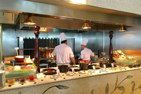 Dubai: ontbijtbuffet in Palazzo Versace met drankjesOntbijtbuffet in Palazzo Versace