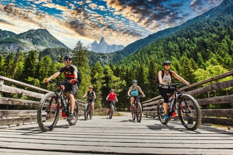 Los lagos de montaña más bonitos en bicicleta de montañaLos más bellos lagos de montaña en VTT